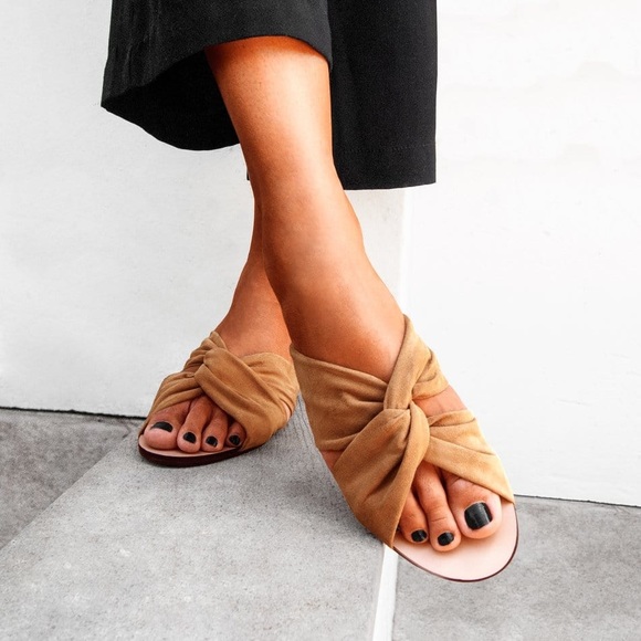 Vinci Riviera Caramel Leather Twist Sandals Size 7 - Picture 1 of 4